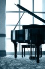 优雅的钢琴展示图片大全