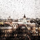 窗外的雨滴图片大全