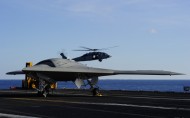 X-47B隐形无人机图片
