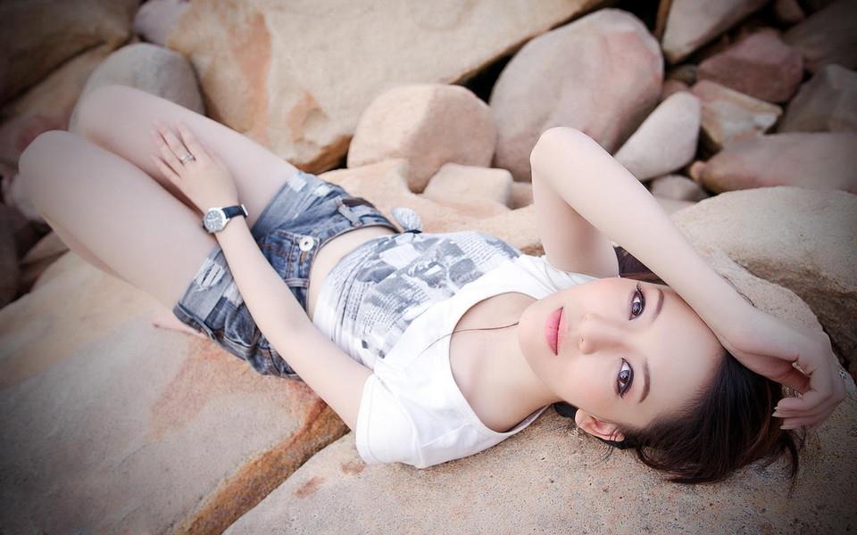 最新养眼小美女图片