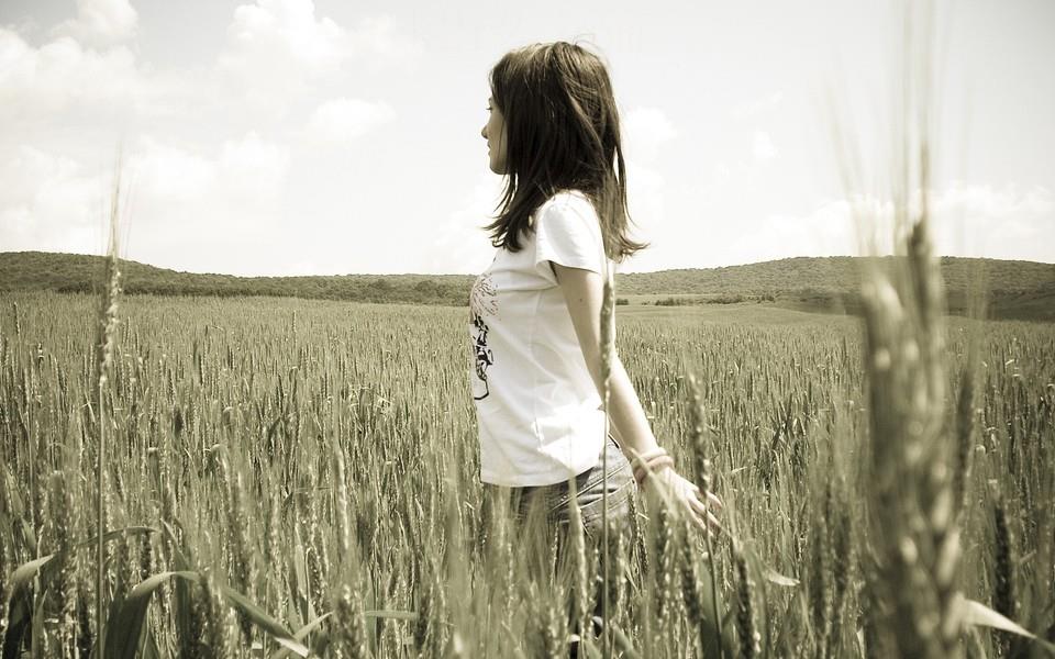 美女图片库 孤独女孩图片