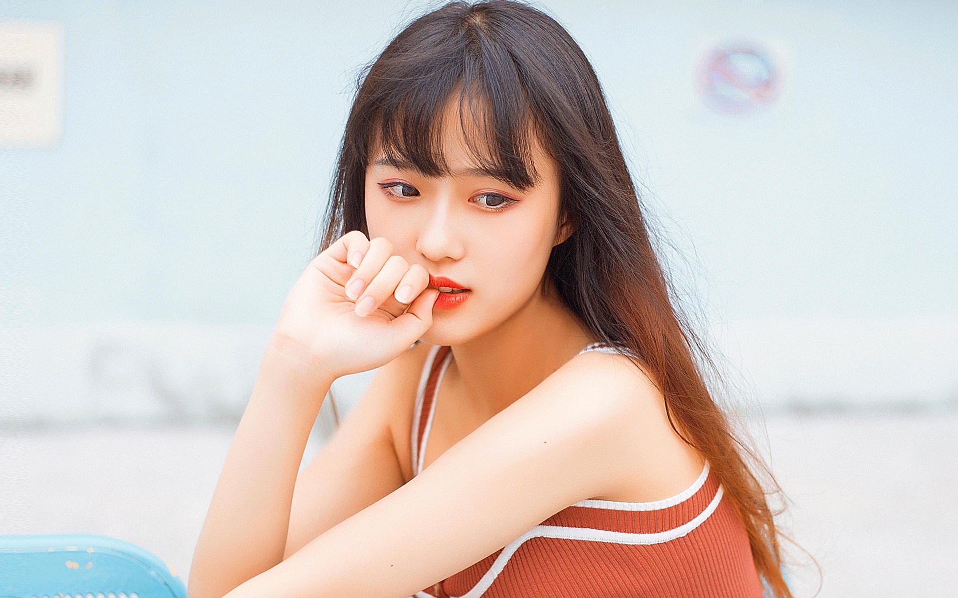 羞涩小美女图片 羞涩小美女图片大全