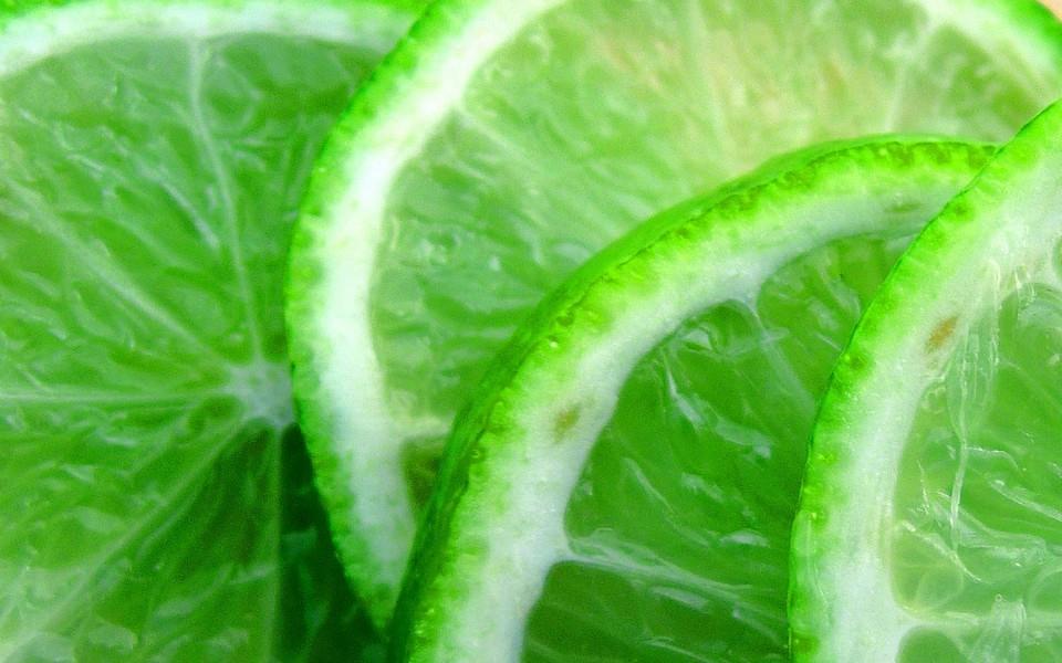 夏日甜蜜水果图片