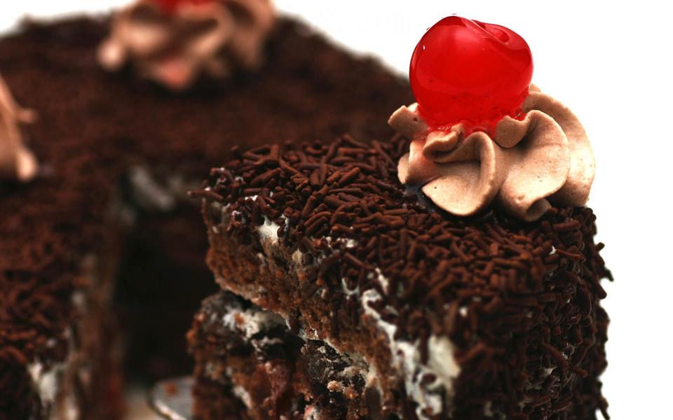 诱人巧克力蛋糕图片