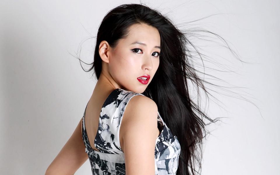 宁丹琳气质美女图片