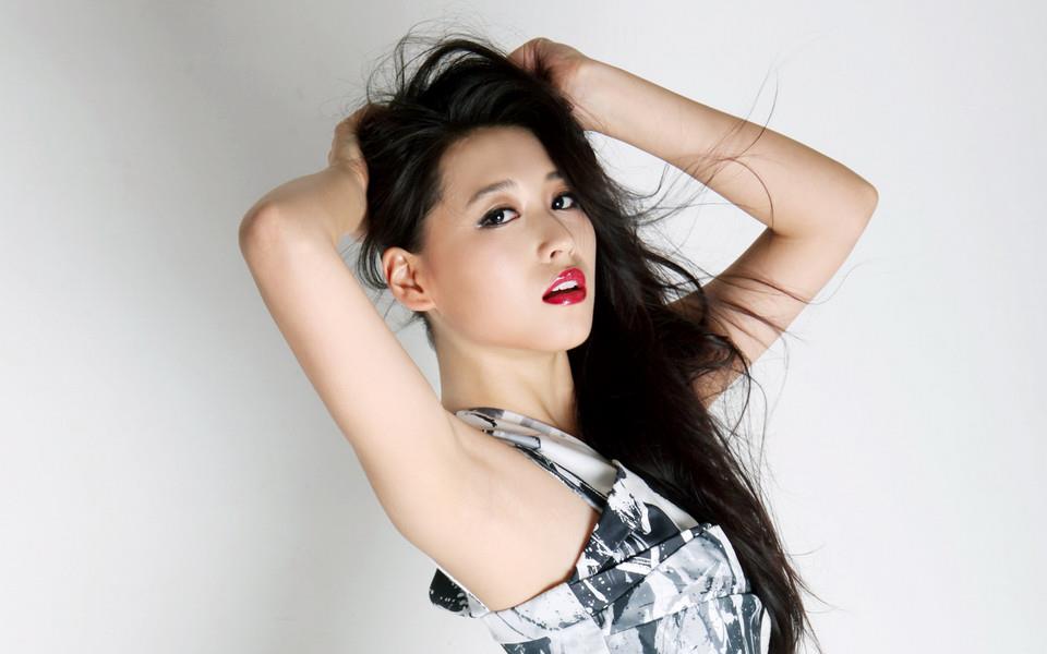 宁丹琳气质美女图片