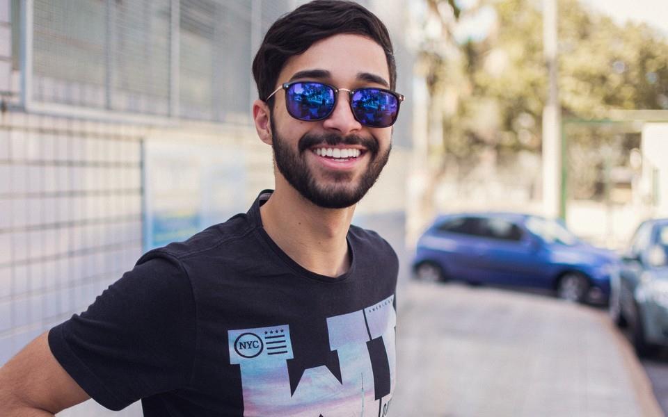 欧美大叔男模帅气图片