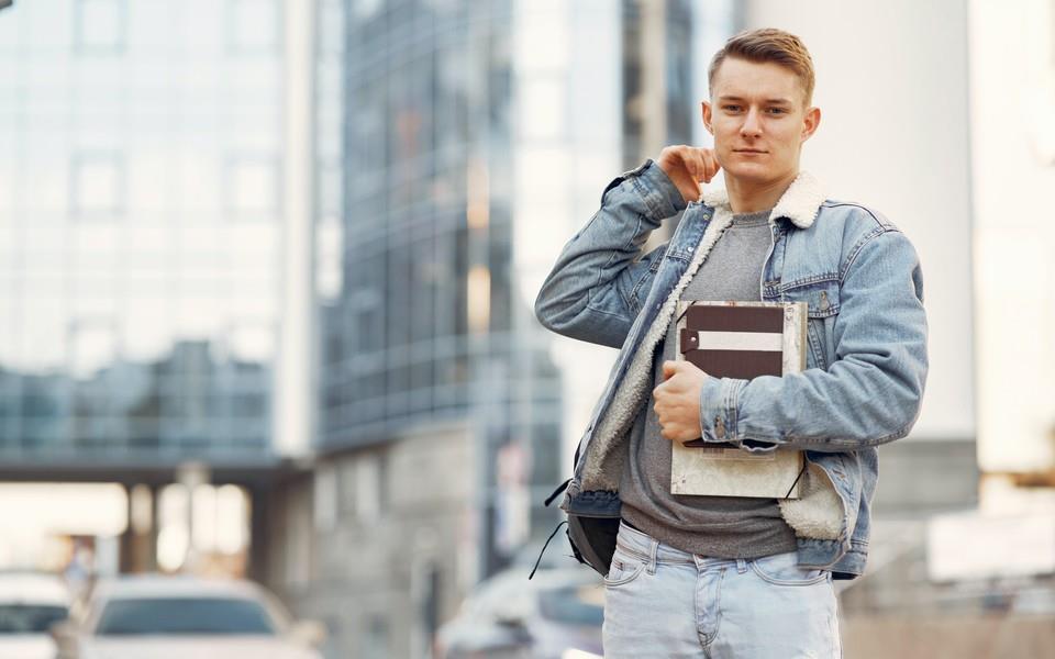 欧美大叔男模帅气图片