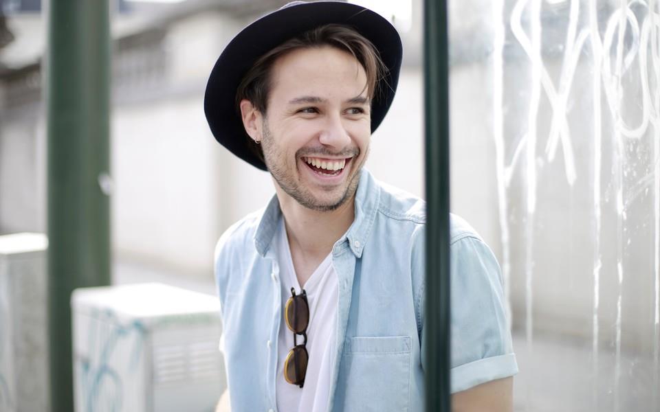 欧美大叔男模帅气图片