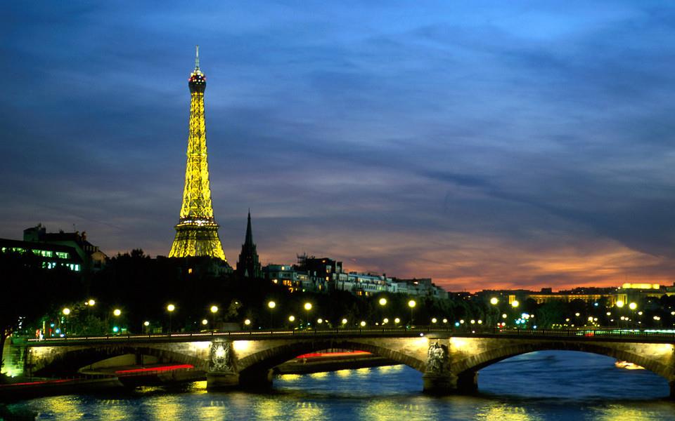 埃菲尔铁塔高清图片