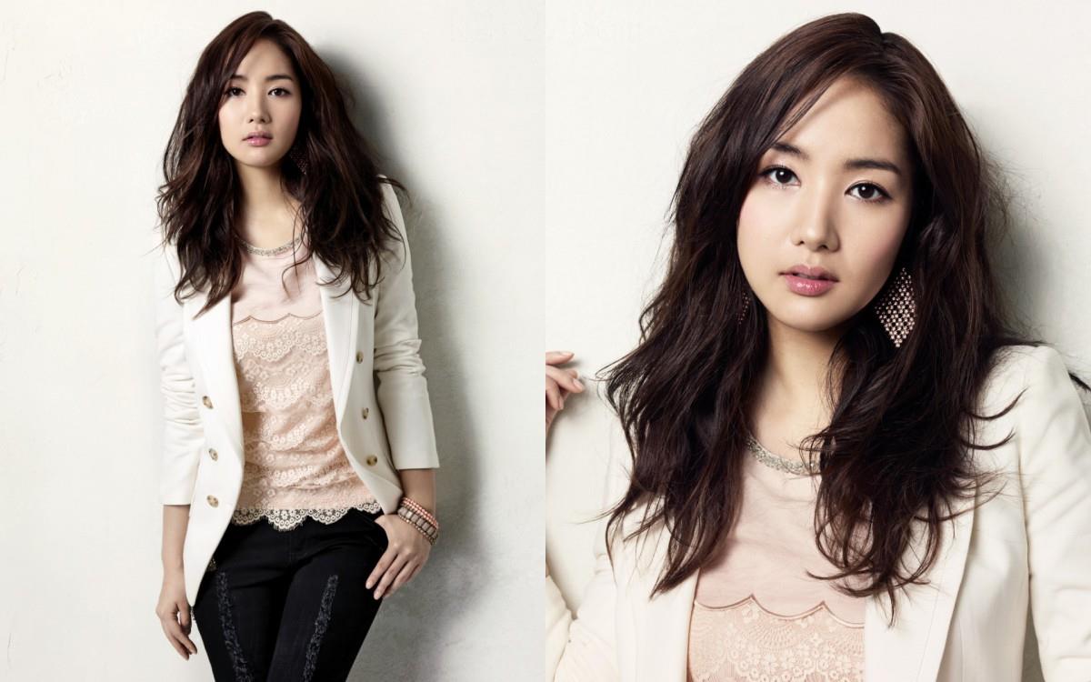 韩国明星朴敏英图片