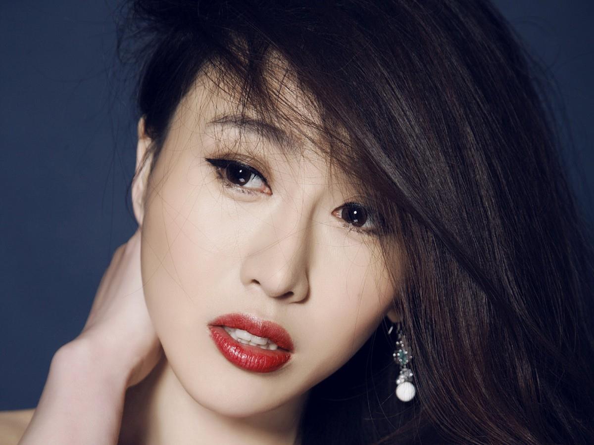 美女赵芸萱图片