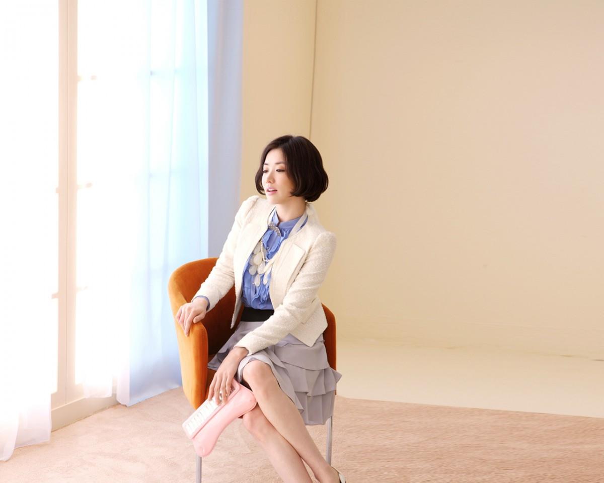 美女崔贞媛图片