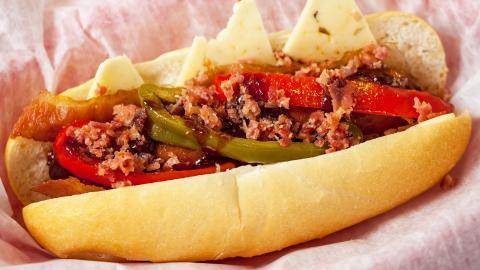 美味热狗面包图片