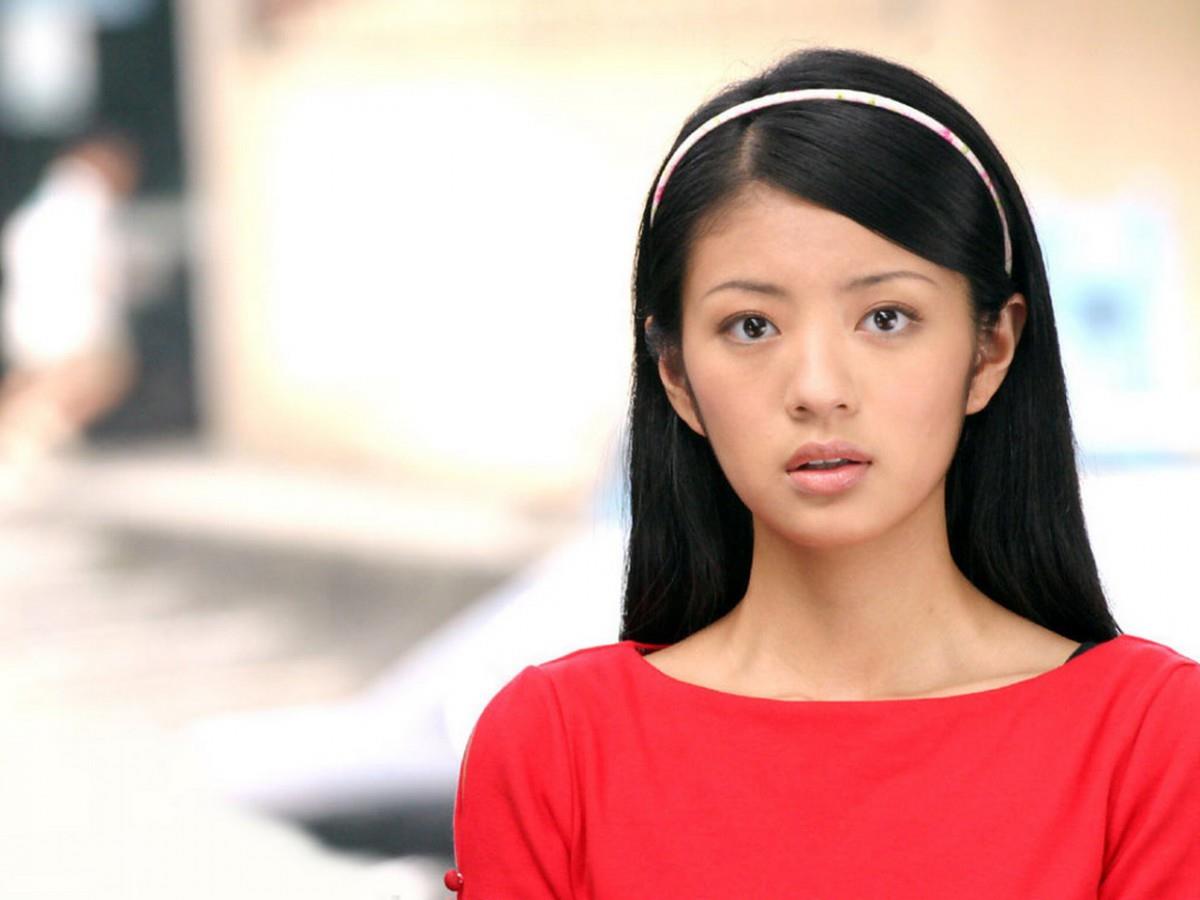 安以轩高清图片