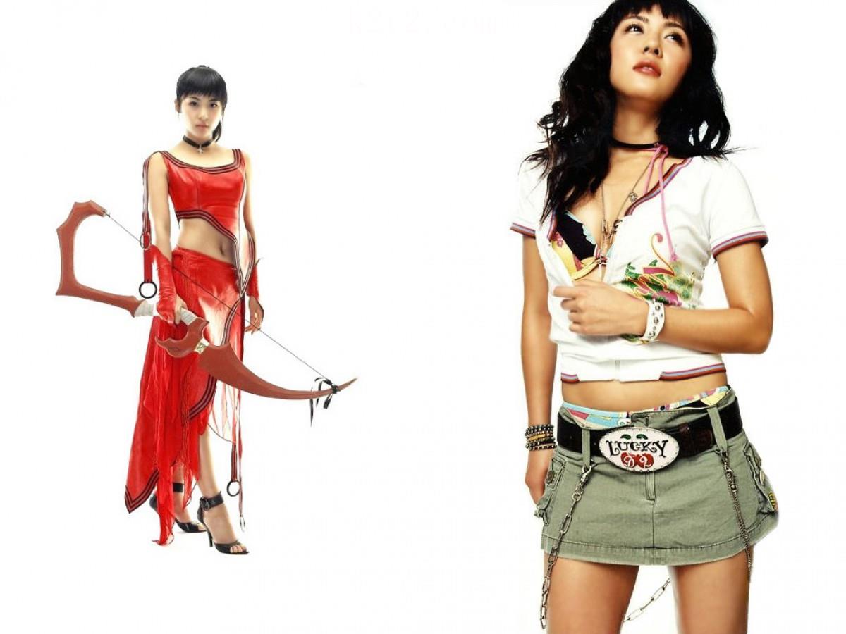 韩国女星河智苑图片