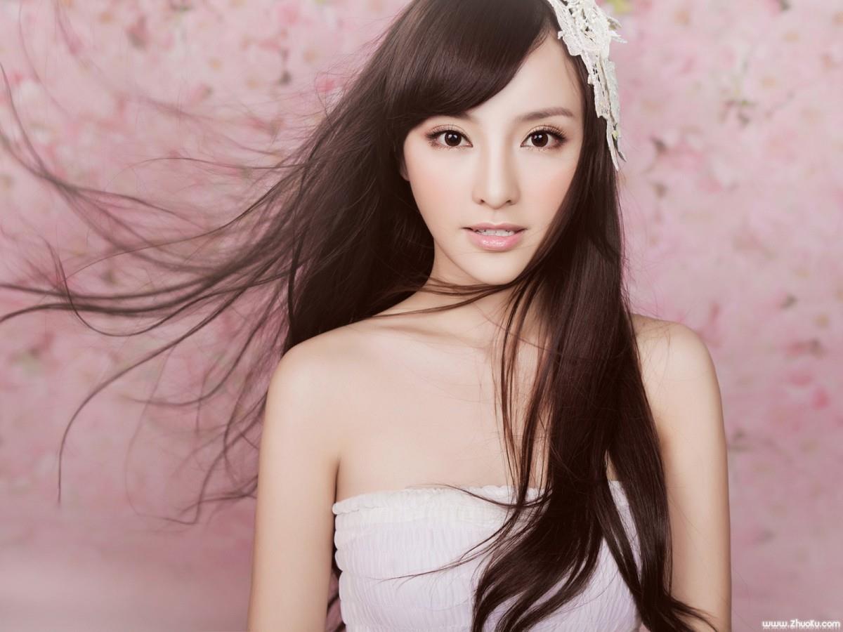 粉红公主卢思思图片大全