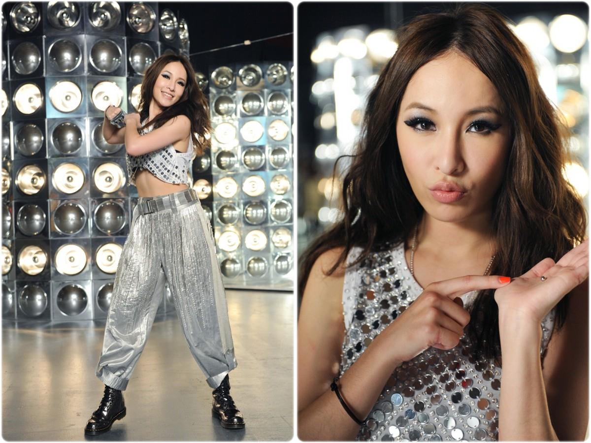 台湾女歌手萧亚轩图片