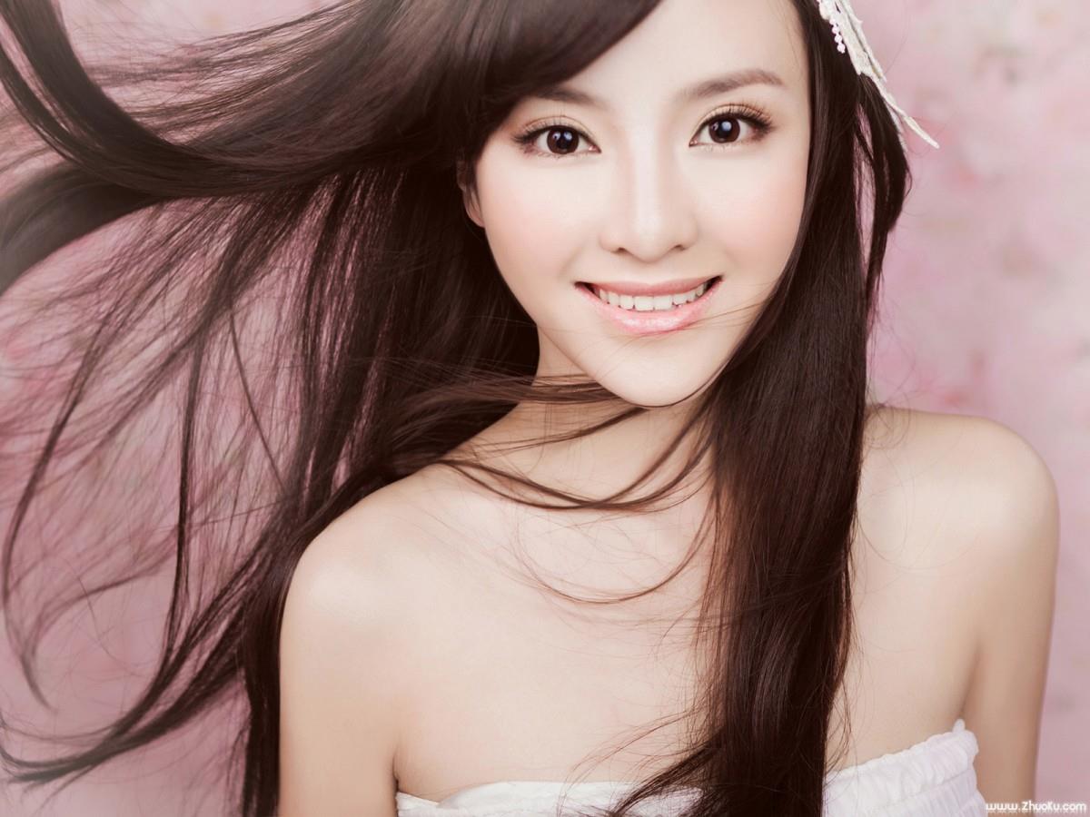 粉红公主卢思思图片大全