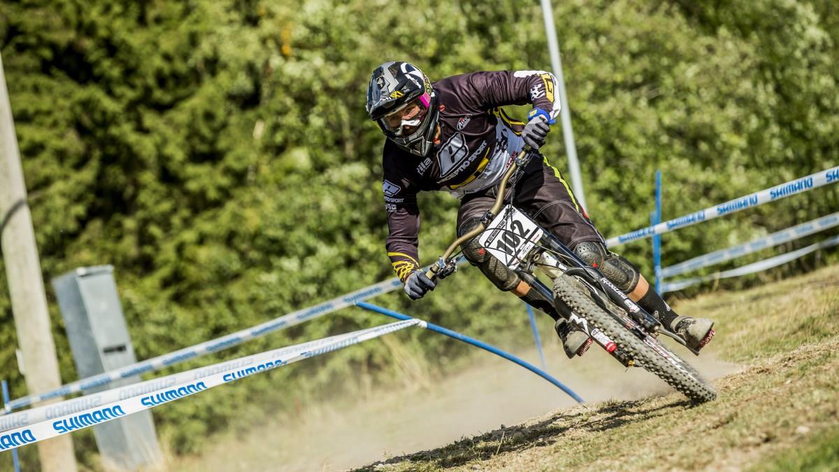 山地自行车赛图片大全