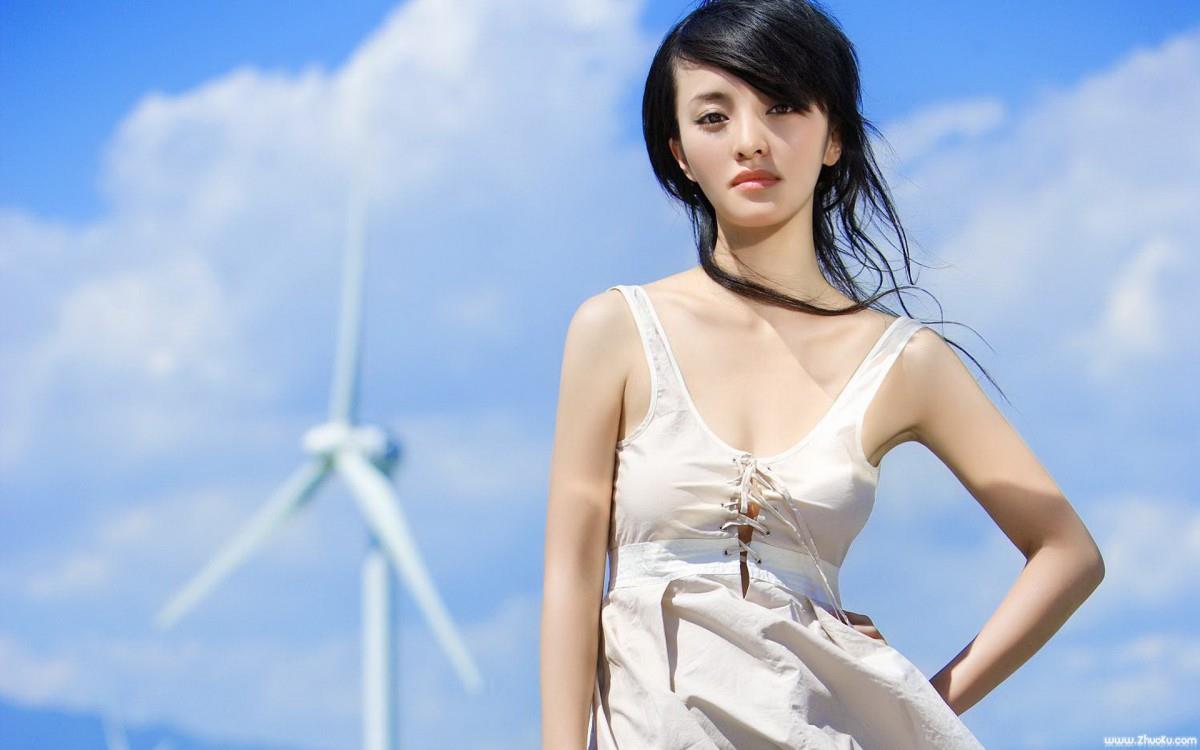 粉红公主卢思思图片大全