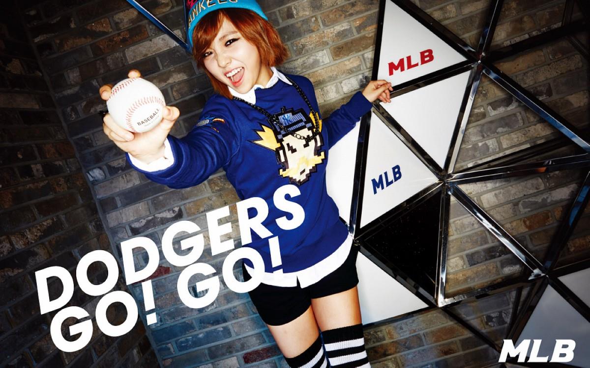 Miss A代言MLB休闲服图片