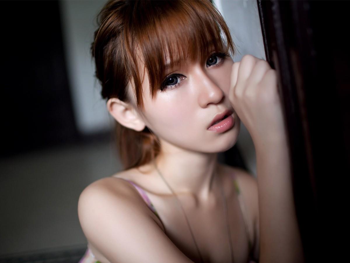 楚楚动人的养眼美女图片大全