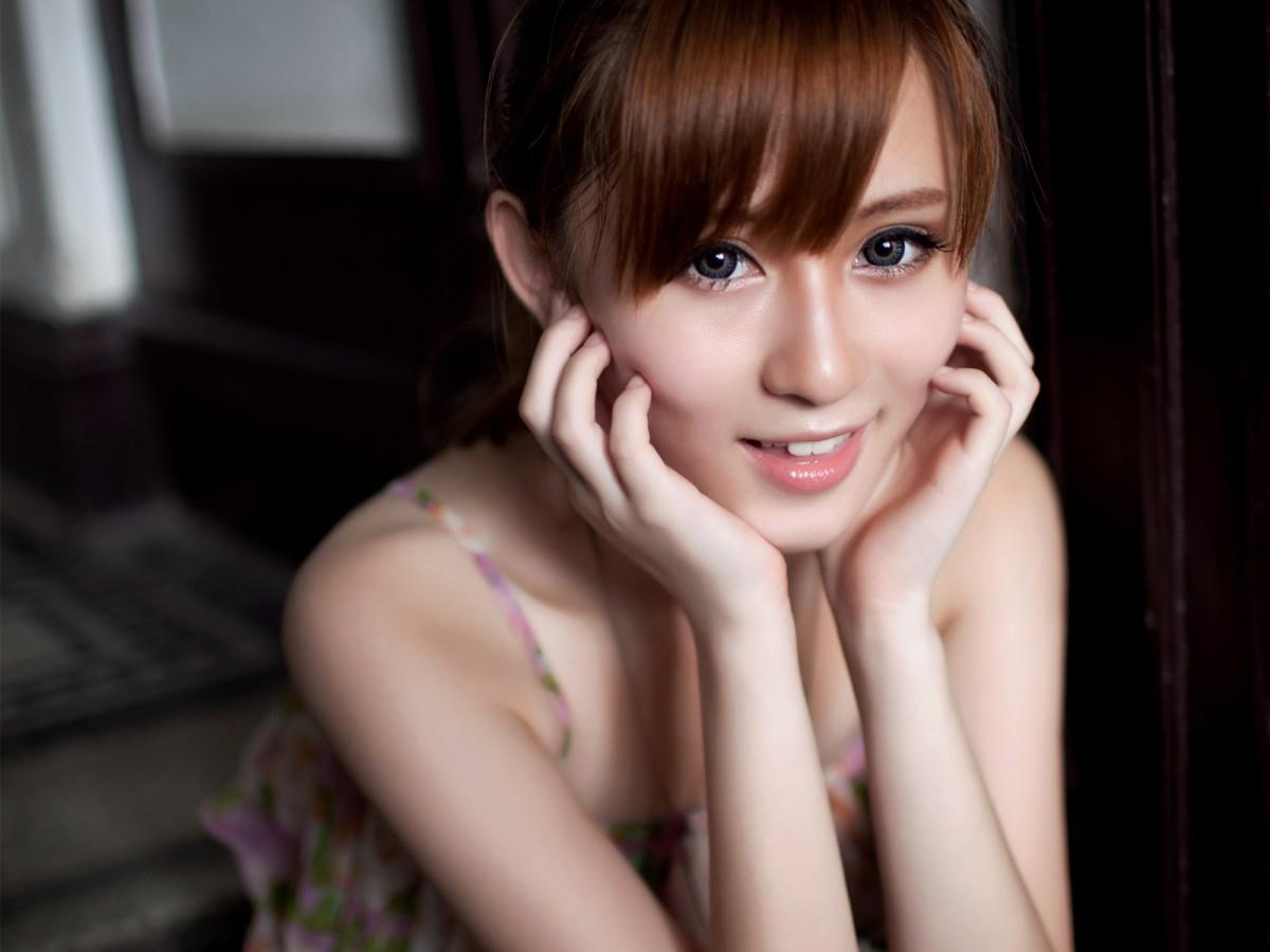 楚楚动人的养眼美女图片大全