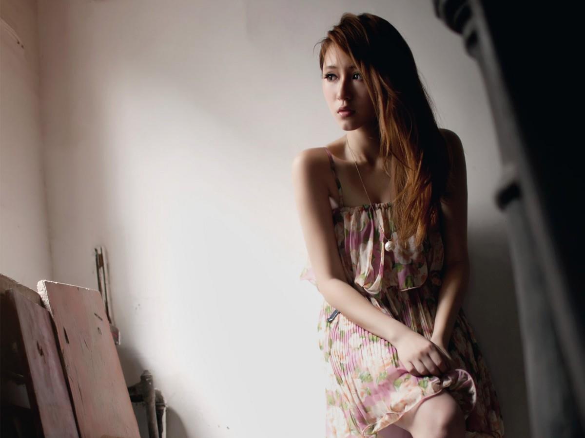 楚楚动人的养眼美女图片大全