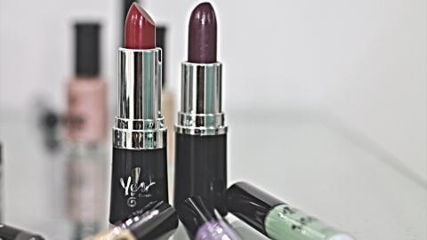 女人用品口红图片大全