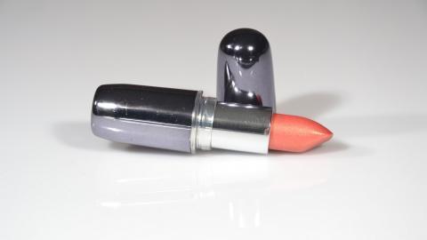 女人用品口红图片大全