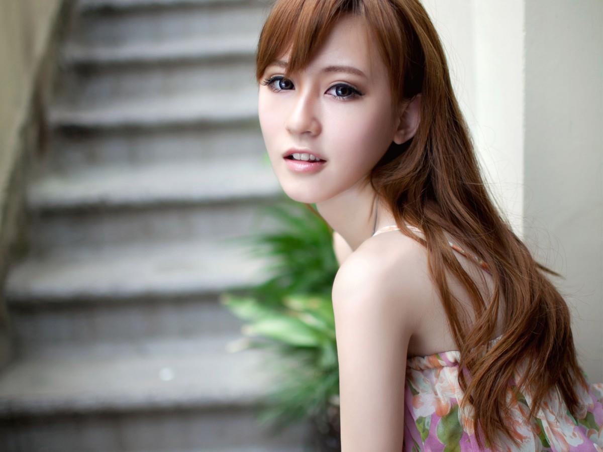 楚楚动人的养眼美女图片大全