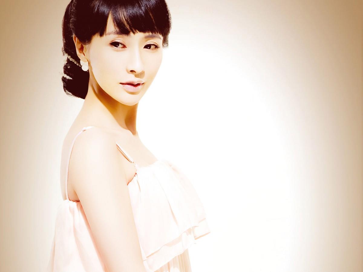 幸文亚与李曦儿美女图片