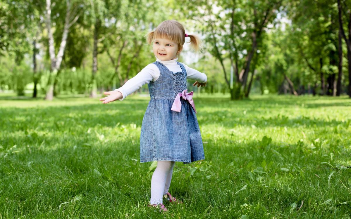 可爱的欧美小女孩图片