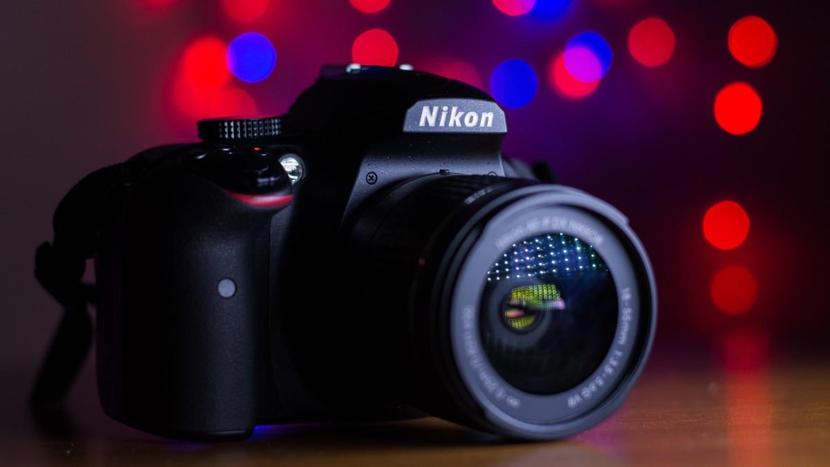 高清尼康品牌单反相机图片