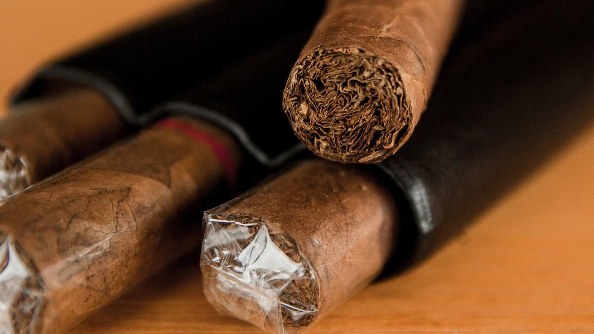 高清雪茄烟图片