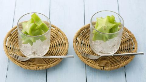 清凉一夏冰块饮料图片