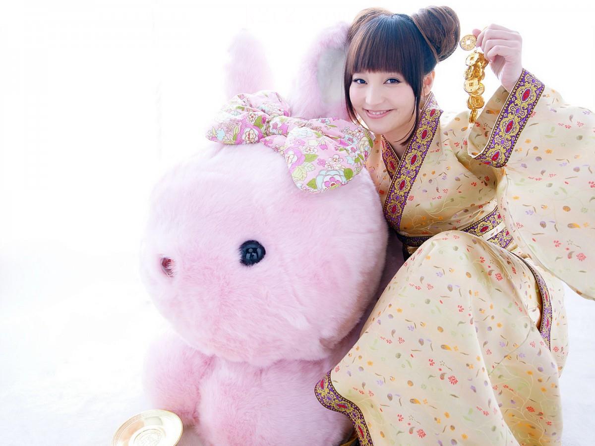 金莎兔年兔女郎图片