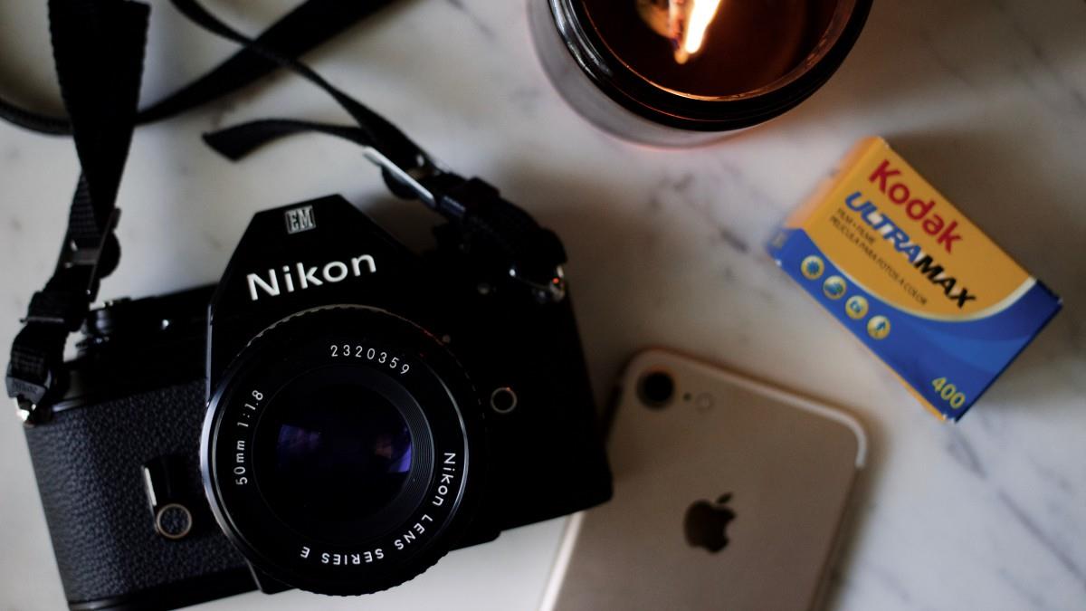 高清尼康品牌单反相机图片