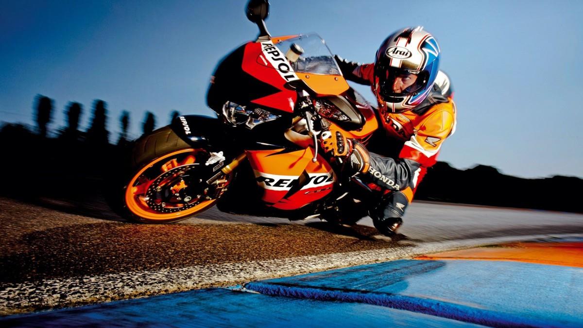 摩托赛车比赛图片