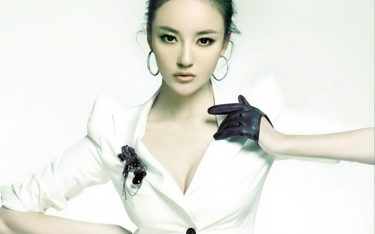 刘雨欣(蜜桃yoyo)图片