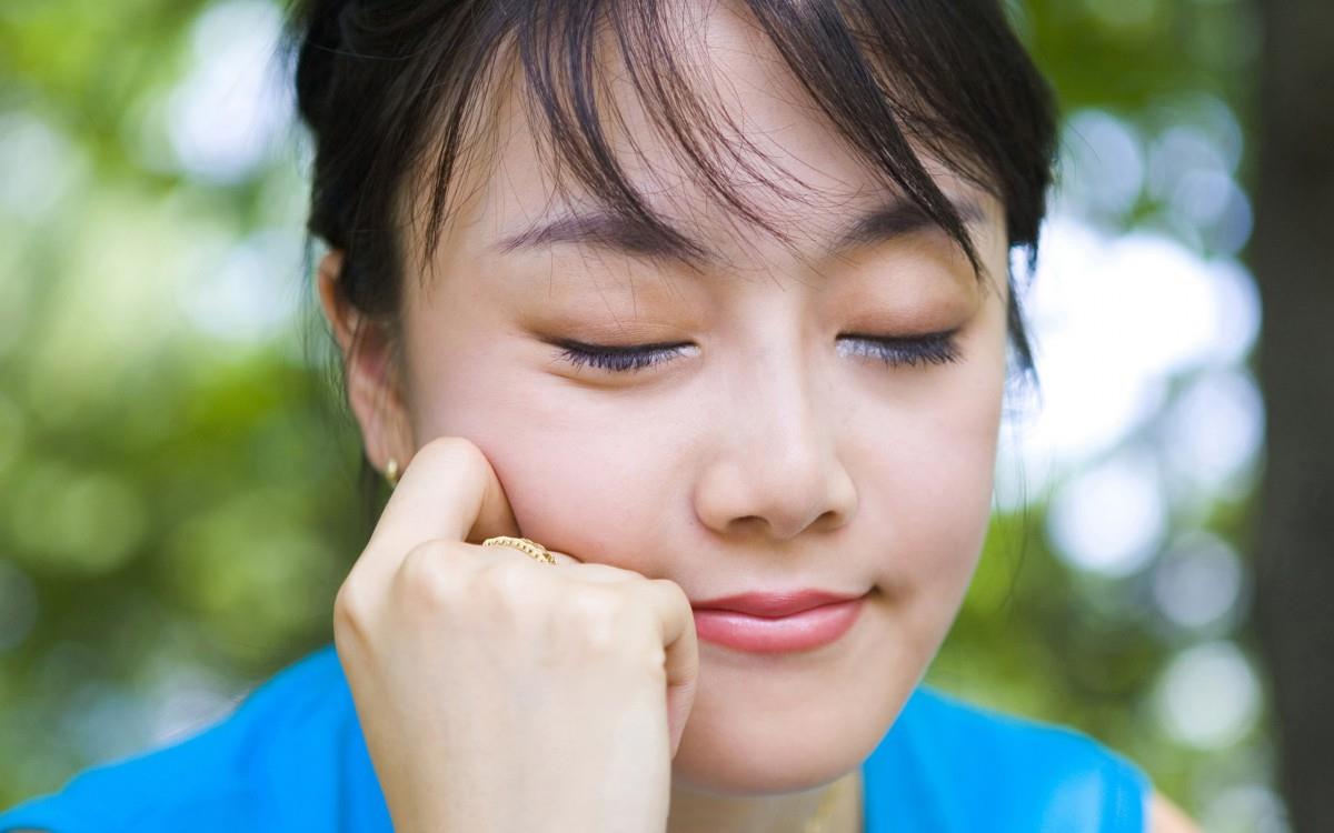 可爱少女表情图片