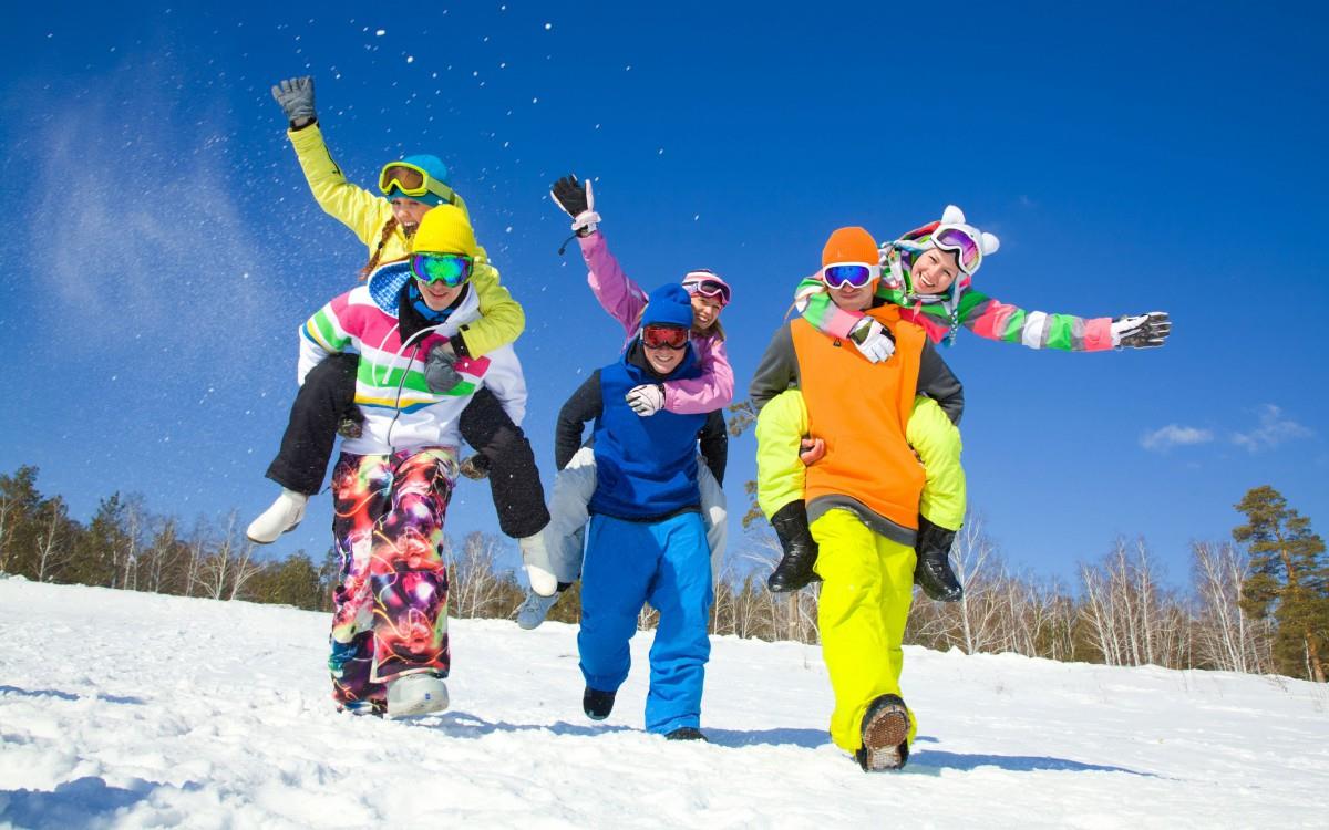 快乐滑雪场滑雪图片