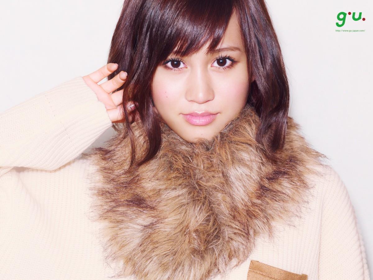 美女桌面背景图片