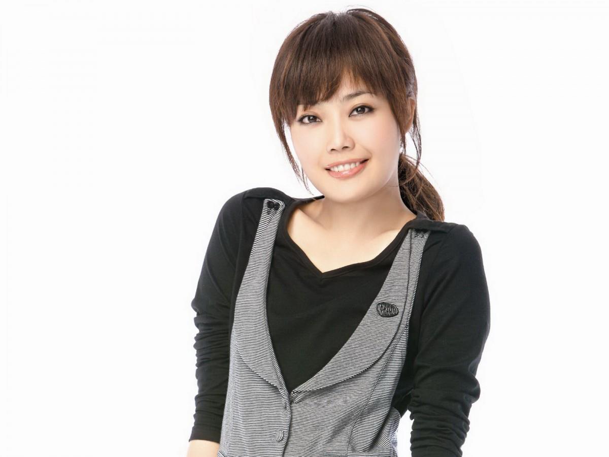 华语流行乐女歌手容祖儿图片