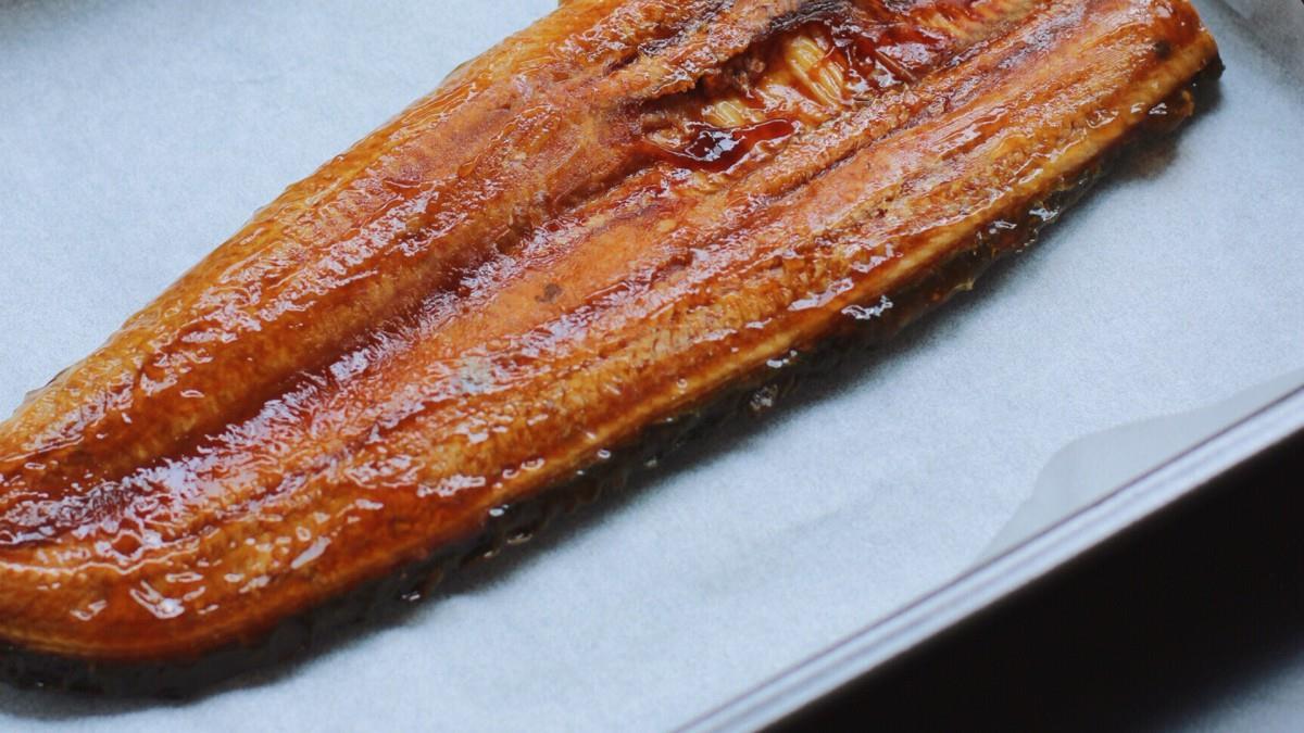 垂涎三尺的鳗鱼饭图片