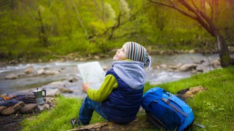 儿童野外露营野营图片