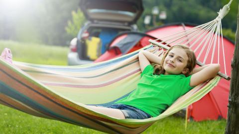 儿童野外露营野营图片