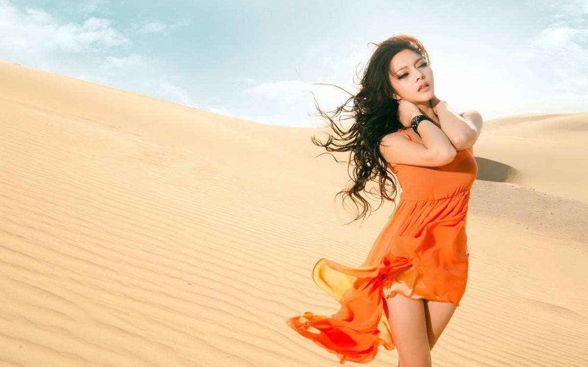 模特冯雨芝图片