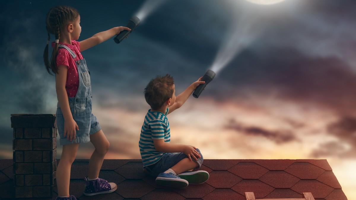 高清儿童幻想精美图片